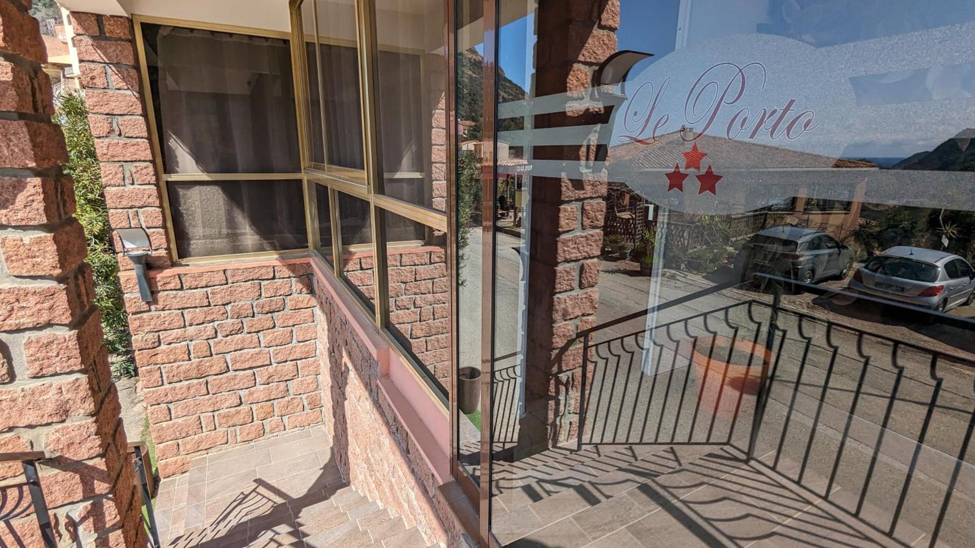 Le Porto T3 55M2 Vue Mer Immeuble Traditionnel En Pierre De Taille Avec Prestations Exceptionnelles Barbecue Ordinateur Videosurveillance Terrasse Panoramique エクステリア 写真