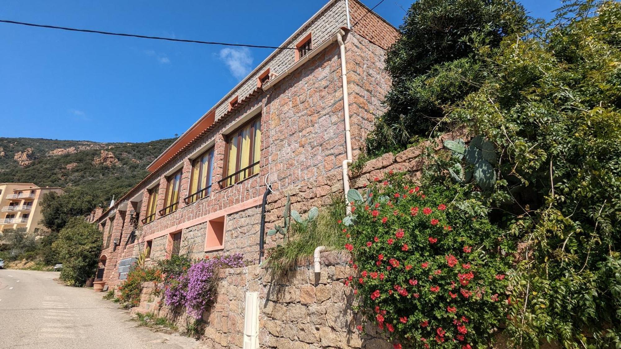 Le Porto T3 55M2 Vue Mer Immeuble Traditionnel En Pierre De Taille Avec Prestations Exceptionnelles Barbecue Ordinateur Videosurveillance Terrasse Panoramique エクステリア 写真