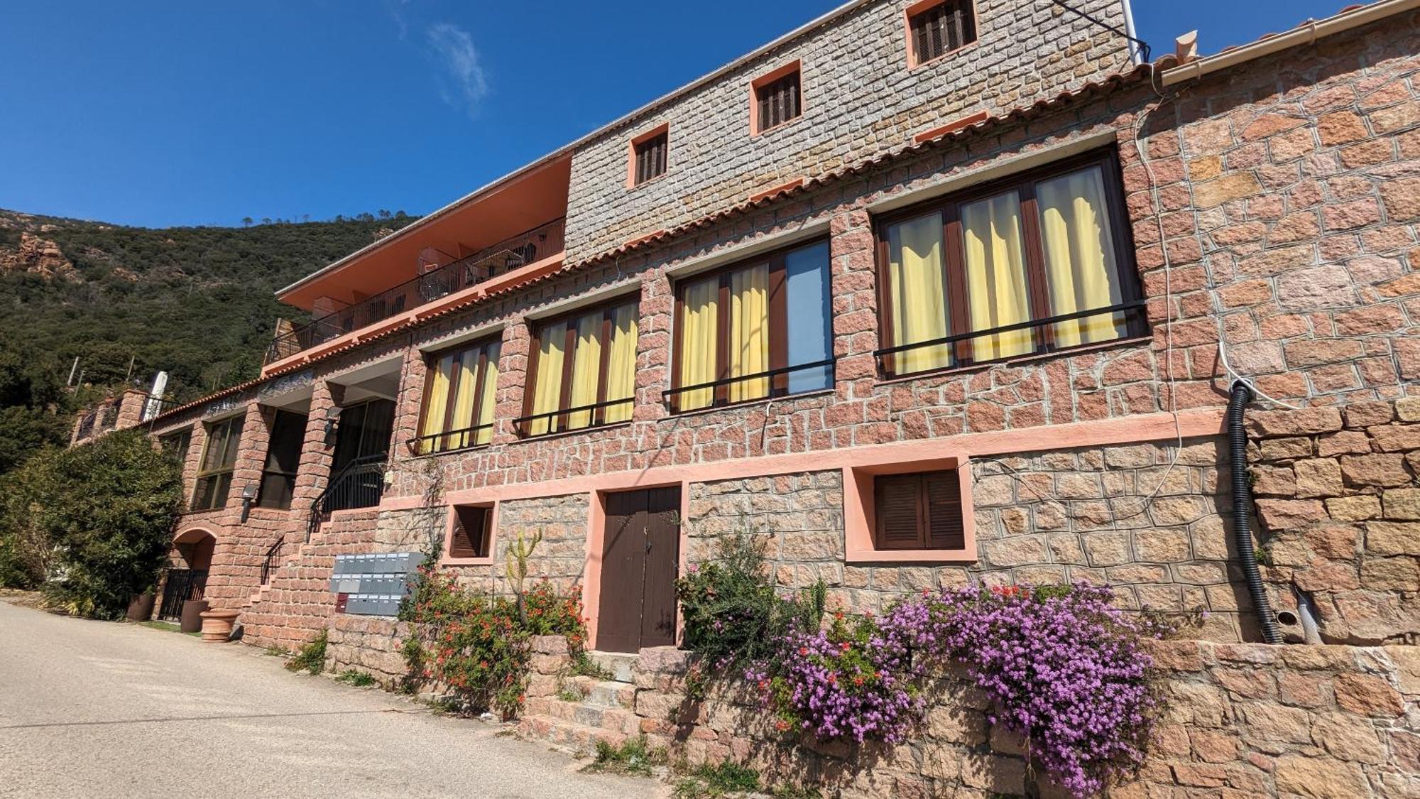 Le Porto T3 55M2 Vue Mer Immeuble Traditionnel En Pierre De Taille Avec Prestations Exceptionnelles Barbecue Ordinateur Videosurveillance Terrasse Panoramique エクステリア 写真