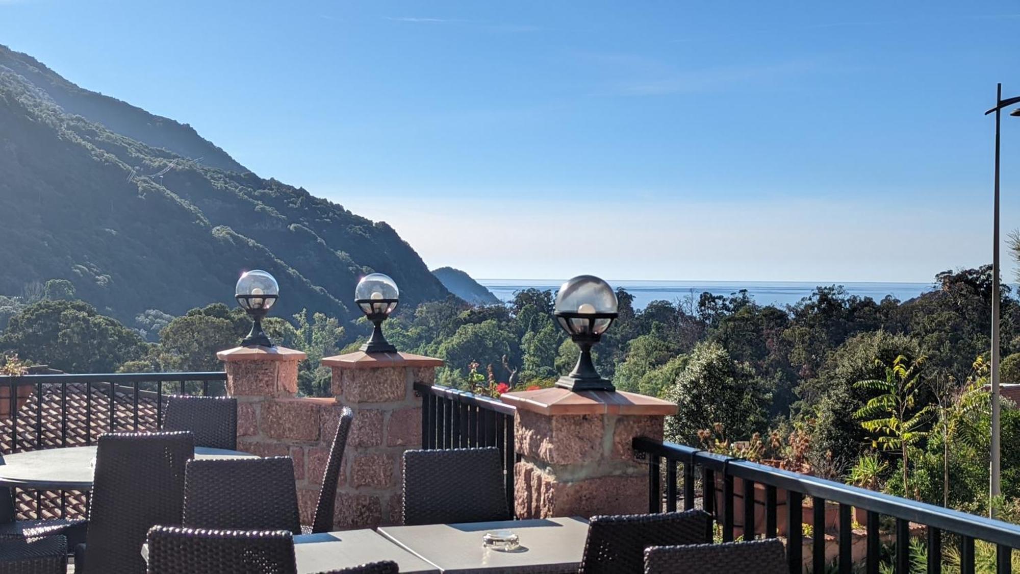 Le Porto T3 55M2 Vue Mer Immeuble Traditionnel En Pierre De Taille Avec Prestations Exceptionnelles Barbecue Ordinateur Videosurveillance Terrasse Panoramique エクステリア 写真